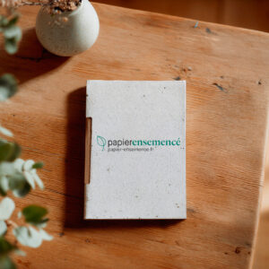 Le bloc note prestige est une papeterie écologique en papier ensemence, pensée pour une communication responsable et élégante.